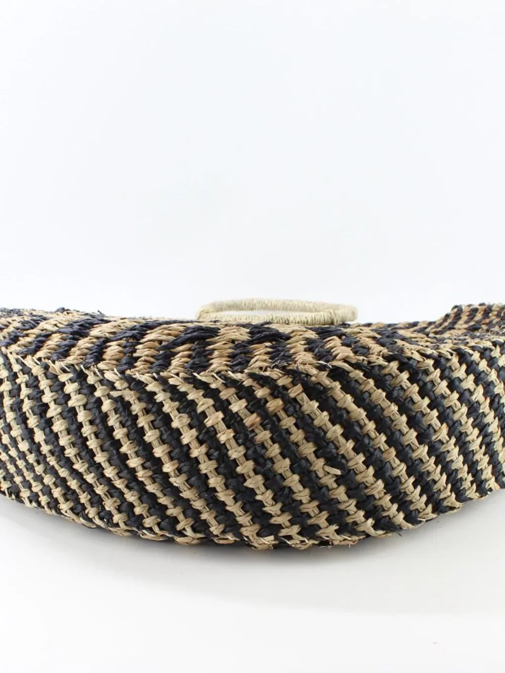 NWT Eco Handcraft Bali Round Grass Beach Tote with Seashell Tassel Charm 16